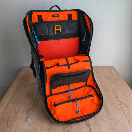 BUDDY 22 Neo - Blue/Hot orange + BLAZE 2 laptop sleeve + MUTE Velcro cover