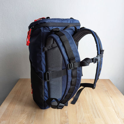 BUDDY 22 Neo - Navy/True red + BLAZE 2 laptop sleeve