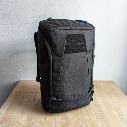 BUDDY 22 Neo - Black/Bahama blue + BLAZE 2 laptop sleeve