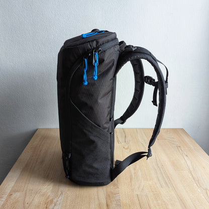 BUDDY 22 Neo - Black/Bahama blue + BLAZE 2 laptop sleeve
