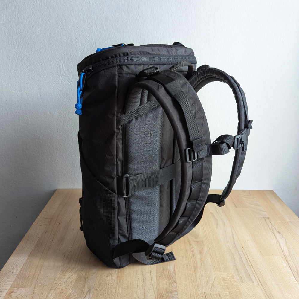 BUDDY 22 Neo - Black/Bahama blue + BLAZE 2 laptop sleeve