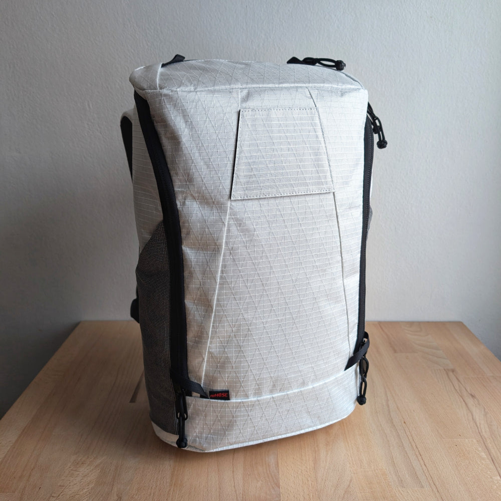 BUDDY 22 Neo - White/Black/Orange + BLAZE 2 laptop sleeve + MUTE Velcro cover