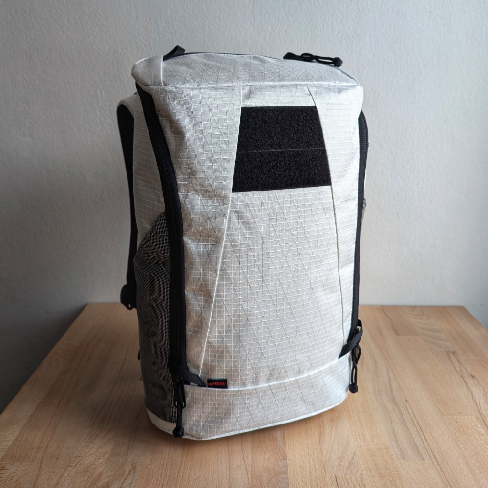 BUDDY 22 Neo - White/Black/Orange + BLAZE 2 laptop sleeve + MUTE Velcro cover