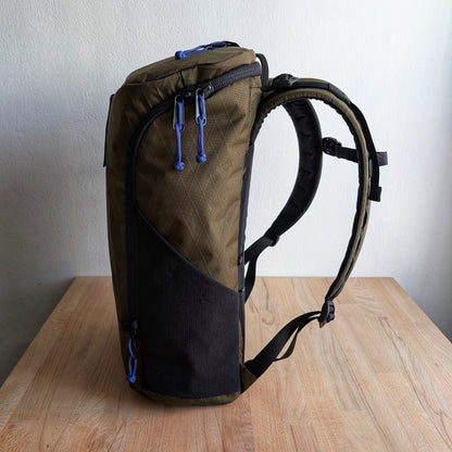 BUDDY 30 Neo - Olive green + BLAZE 2 laptop sleeve + MUTE Velcro cover