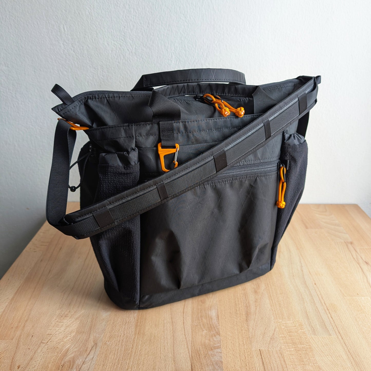 DRAG 3X - Black/Cadmium green