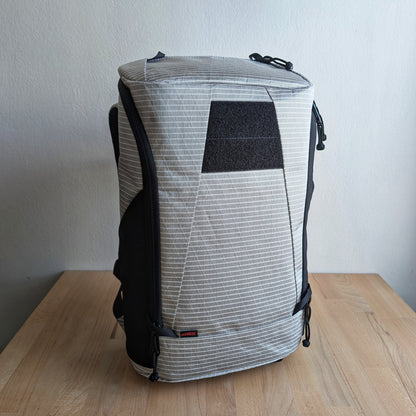 BUDDY 22 Neo - Silver/Black/White + BLAZE 2 laptop sleeve + MUTE Velcro cover